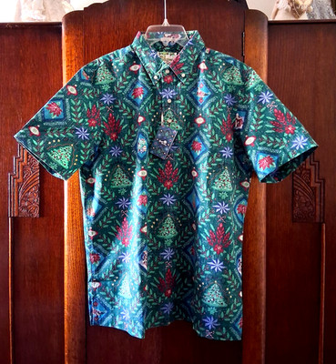 Reyn Spooner Men's HAWAIIAN CHRISTMAS 2025'' PULLOVER Classic Fit Evergreen Shirt