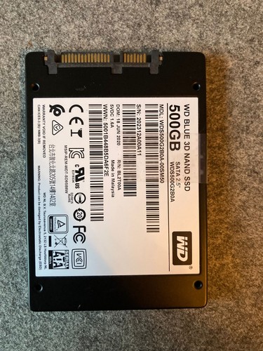 WD Blue 3D NAND SSD 500GB SATA 2.5" SATA ||| CrystalDiskInfo Status: 98%