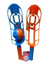 SCOOP  THROW BALL GAME SET- 2 CURVY CATCHER AND 1 BALL,, NEW FREE SHIPPING
