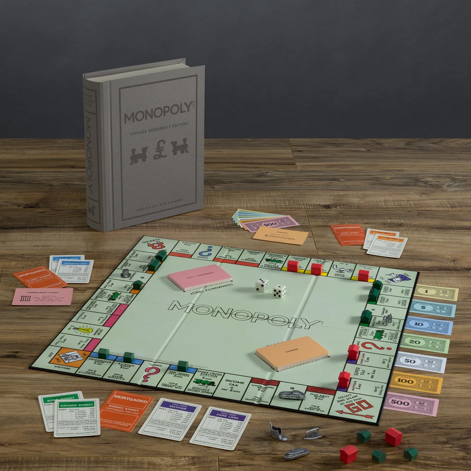 Monopoly Board Game Vintage Bookshelf Collectors UK Edition - Image 3 of 4