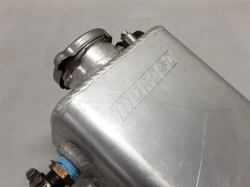 Универсальный бак охлаждающей жидкости Polaris RZR Moroso 63766 104862 - Изображение 3 из 4