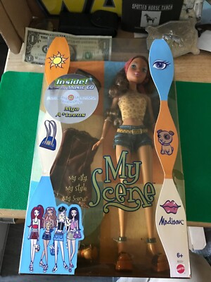 My Scene Madison My City My Style 2002  Doll #B2231 w/CD 446