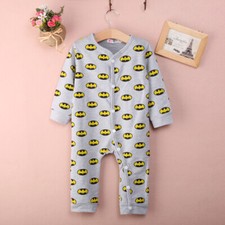 NEW Baby Boys Batman Gray Long Sleeve Romper Jumpsuit Outfit 0-6 Months