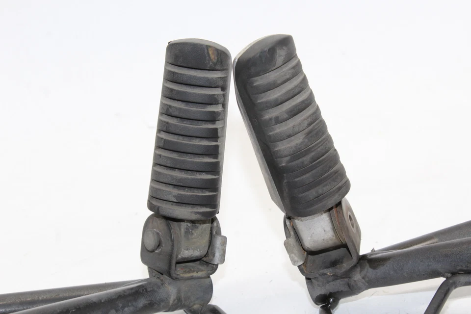 Juego de clavijas traseras para pasajero Kawasaki Versys 650 10-14 OEM Foto 3 de 4