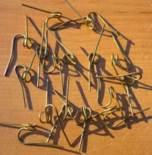 (18) Vintage Brass E. L. Mansure Perfect Pleater Hooks Mansure's Drapery