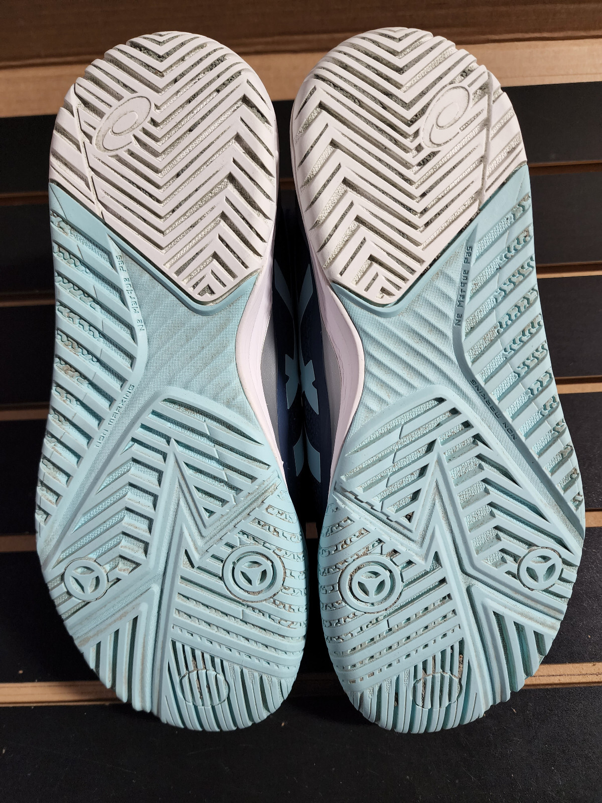 asics gel resolution womens