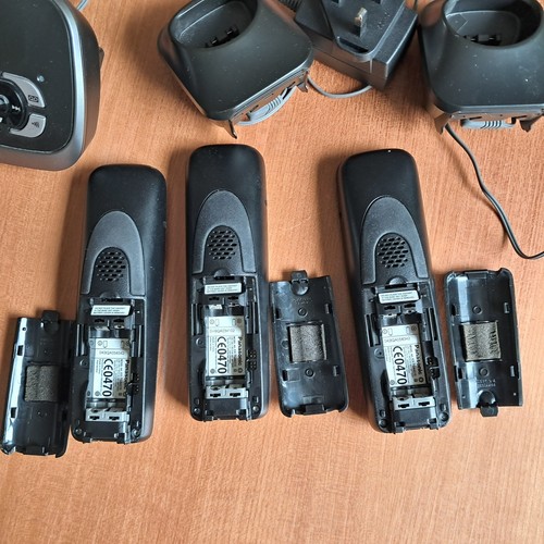 Panasonic KX-TG6523 - Digital Cordless Phone Answering System- 3 Handsets, boxed - Zdjęcie 7 z 7