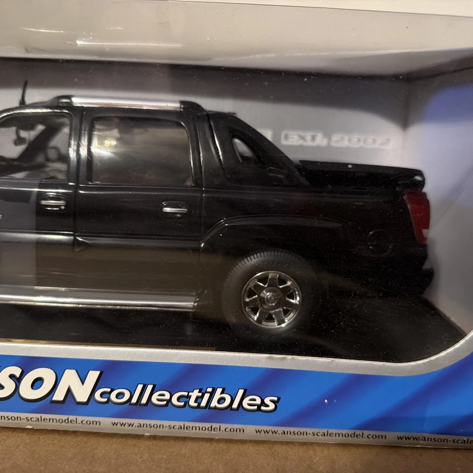Anson 1:18 Cadillac Escalade EXT 2002 Die-Cast SUV New - Image 2 of 4