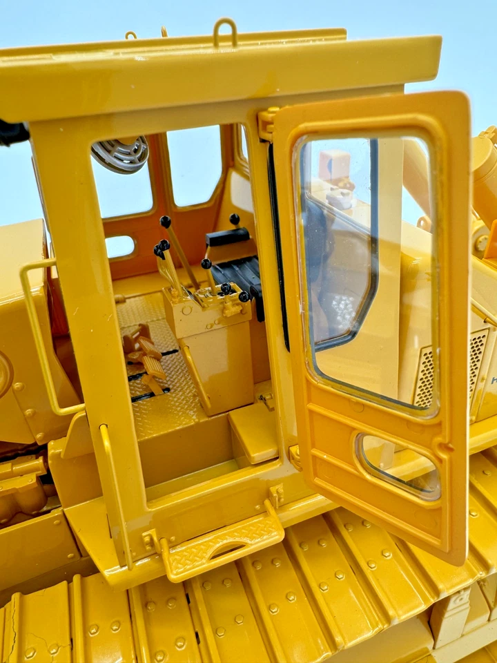 Construction Pioneers Allis Chalmers 17'' HD-41 Bulldozer 1:25 Scale Diecast NEW - Image 3 of 4