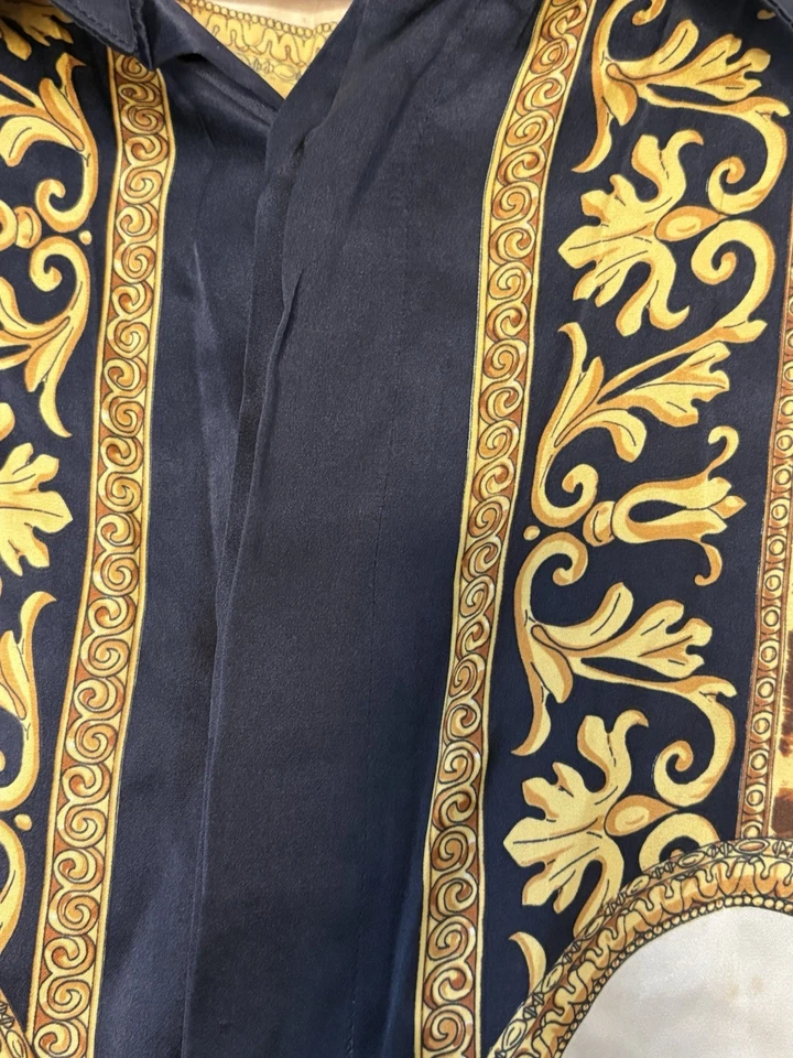 Vintage Men’s Genelli Italiano 100% Silk Shirt Tiger Print Motif! - Image 3 of 4