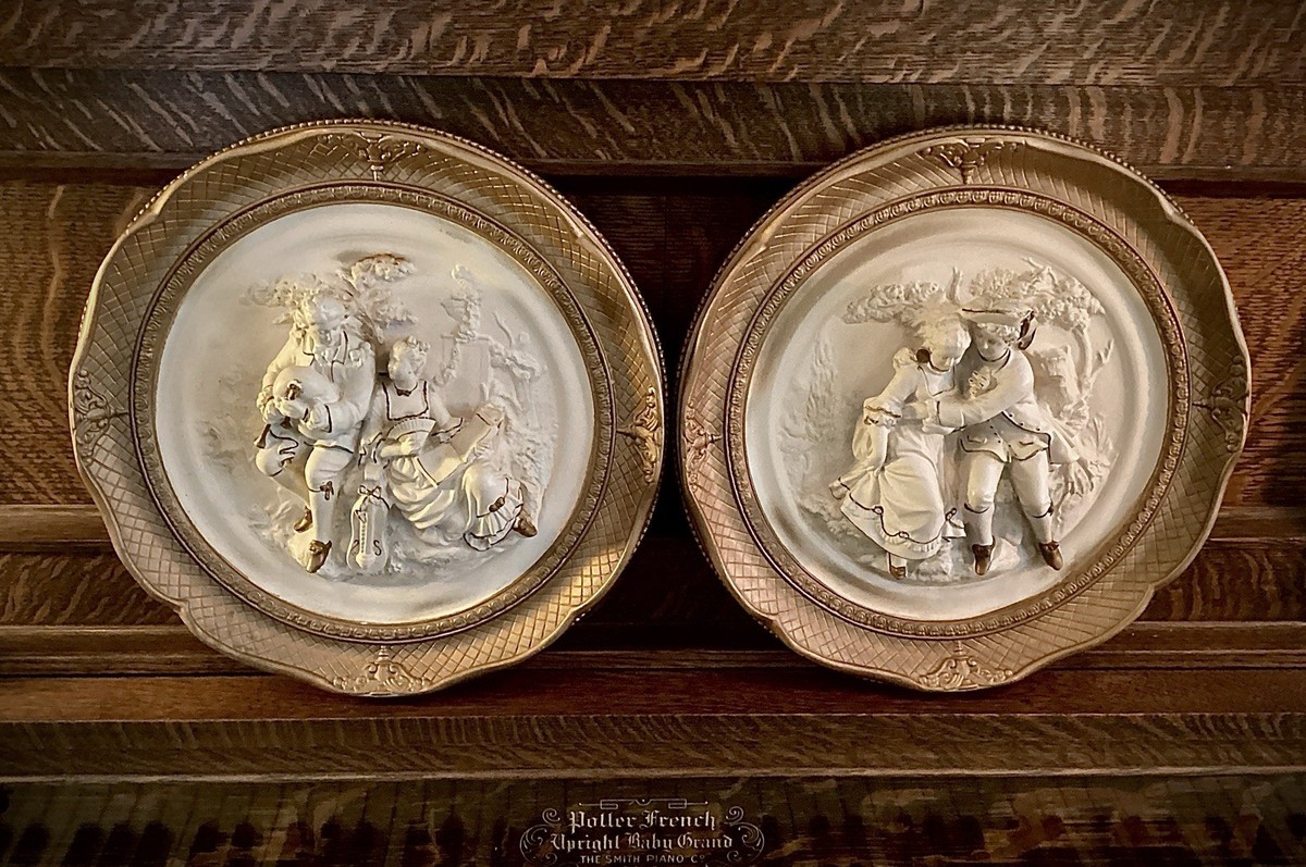 Vintage Alexander Backer Chalkware Wall Hanging Plaque Victorian