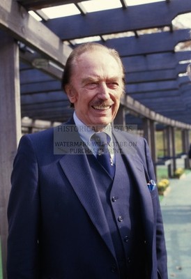 FRED TRUMP PRESIDENT DONALD TRUMPS FATHER 1986 13X19 PHOTO