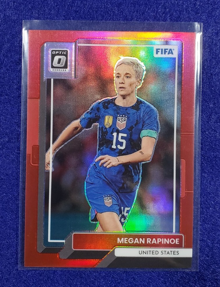 Megan Rapinoe USA /165 2022-23 Donruss Optic Soccer Red Prizm