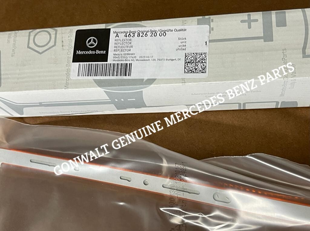 Genuine Mercedes-Benz G550 G63 AMG 2019-2021 Right Reflector OE 