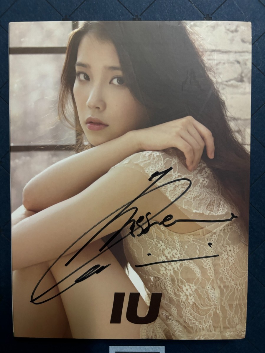 大変希少 直筆サイン 非売品 正規品】IU REAL GoodDay CD 【公式通販】