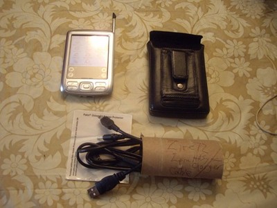 Palm Zire 72 charge and HotSync wire, Software CD and Fine Leather Case, Works!