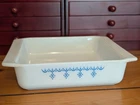 VTG 1970's Pyrex "Snowflake Garland" 922 Brownie Pan Square Dish White Blue MCM