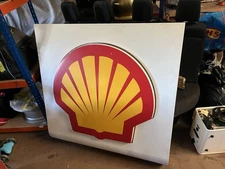 SHELL SIGN PETROL STATION ILLUMINATED