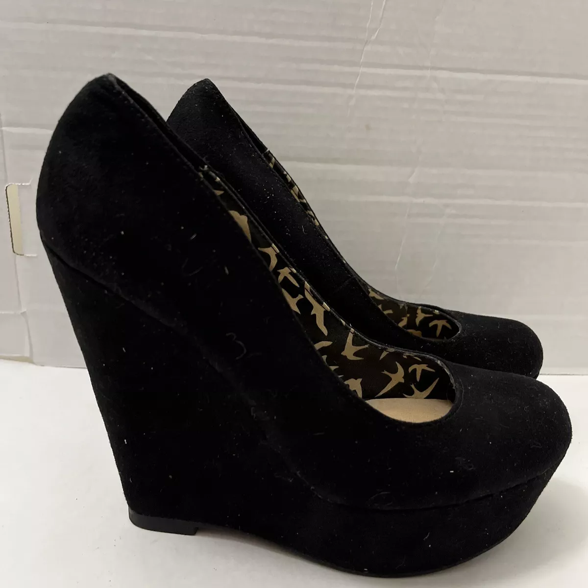 Velvet clearance wedge heels