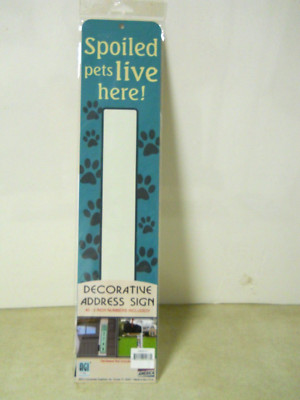 Spoiled Pets Live Here! Paw Prints Vertical Metal Address Sign w/ 2'' Numbers
