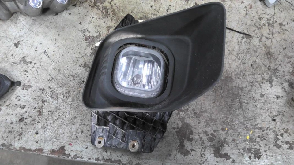 Luz antiniebla de esquina/estacionamiento del conductor para camioneta Ford F250SD 11-16 665475 Foto 2 de 4