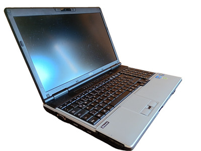 Fujitsu Lifebook E781 Laptop mit Intel Core i5 als Ersatzteilspender (R17 1114)