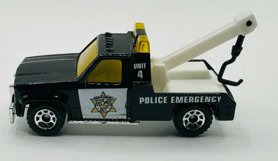 Matchbox 1987 GMC Wrecker Police Dept No. 1 Emergency Tow Truck Black - Image 3 of 4