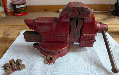 Vintage C 43-1/2 Columbian- 3 1/2" Jaw Swivel Bench Vise W/Anvil & Pipe Clamps