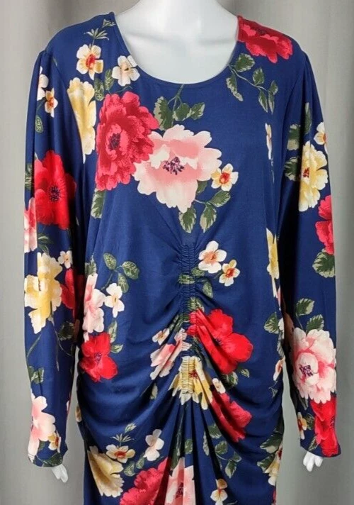 DEREK HEART NAVY BLUE FLORAL DRESS RUCHED SIDES AND FRONT. SIZE 3X - Image 2 of 4