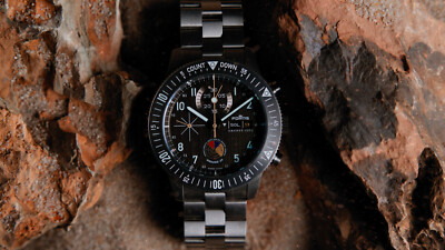 FORTIS NOVONAUT Titan N-42 Amadee-24 EDITION AUF BLOCK BRACELET