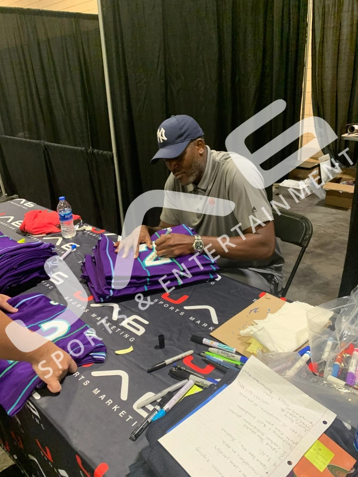 Larry Johnson autographed signed jersey NBA New York Knicks JSA COA - Image 4 of 4