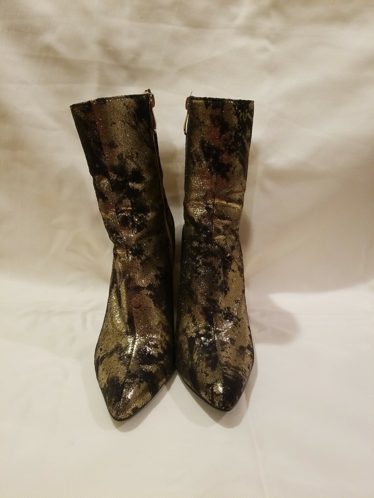 cape robbin gold boots