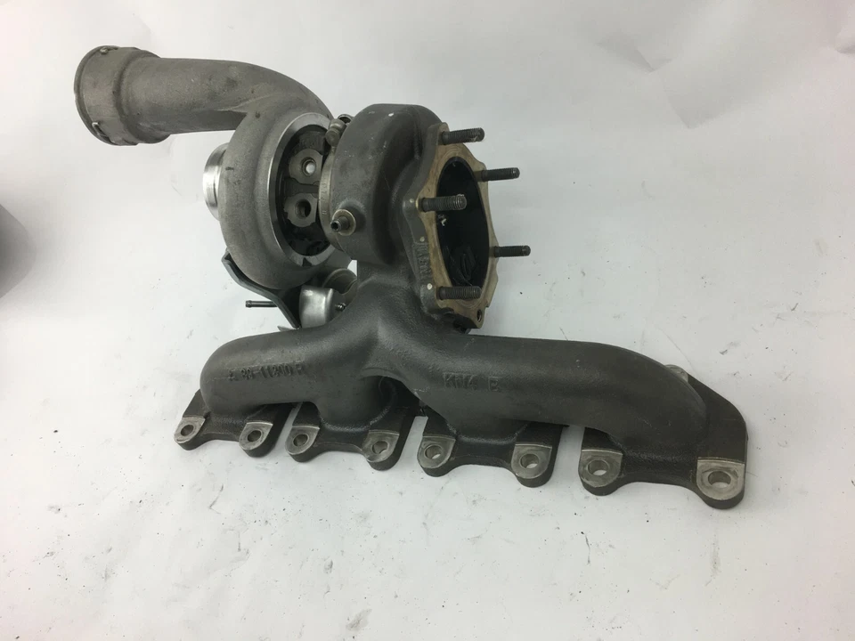 2010-2016 Porsche 970 Panamera Turbo S Turbo Charger Right RH OEM 948 123 025 76 Foto 2 de 4