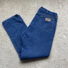 Vintage Wrangler Blue Bootcut Jeans Medium Wash Denim Mens Size 38 X 30