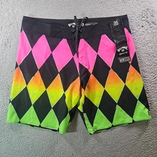 NWT Billabong Swim Trunks Board Shorts Men's 36 - No Liner Colorful Argyle Surf
