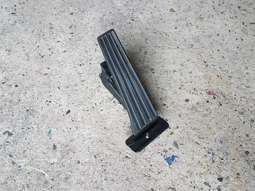 BMW 1er F20 F21 3er F30 F31 Gaspedal Fahrpedalmodul Schaltgetriebe 6853176