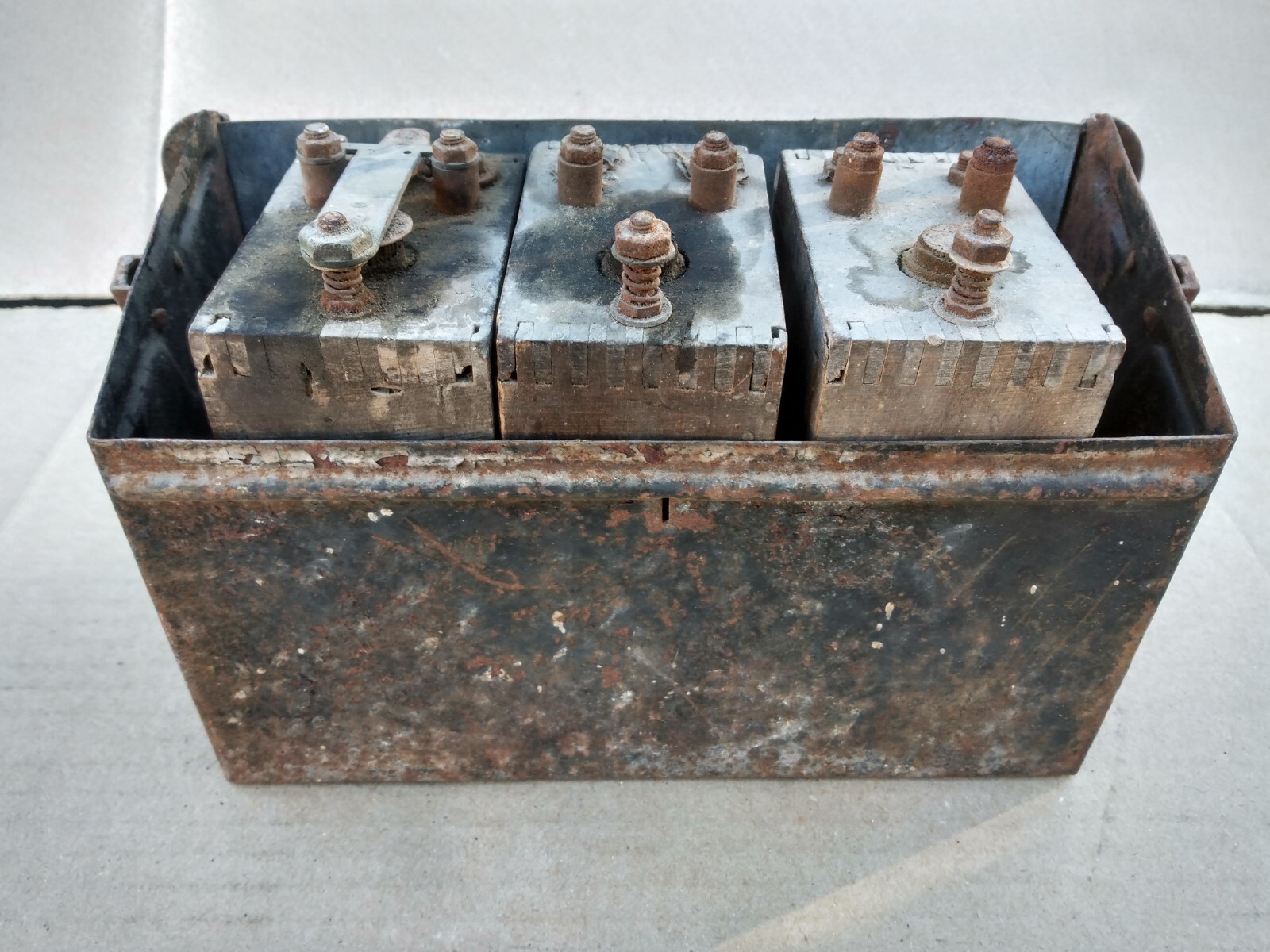 Antique Ford Model T Ignition Wood Coil Buzz Box Metal Holder ASIS