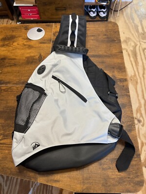 Nylon Sling Crossbody Travel/Sport/School Backpack, Unisex Gray/Blk. NWOT.