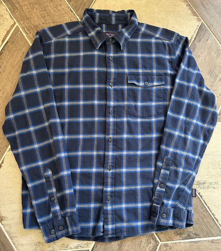Patagonia Men’s Organic Cotton Plaid Work Shirt Blue / Gray Size Medium