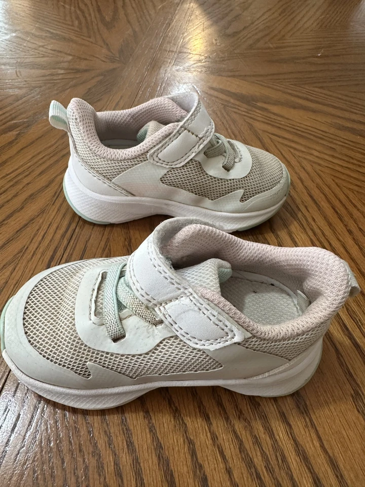 Tenis Tenis Zapatos para Movelar Niñas Pequeñas Talla 4 ATHLETIC WORKS Foto 4 de 4