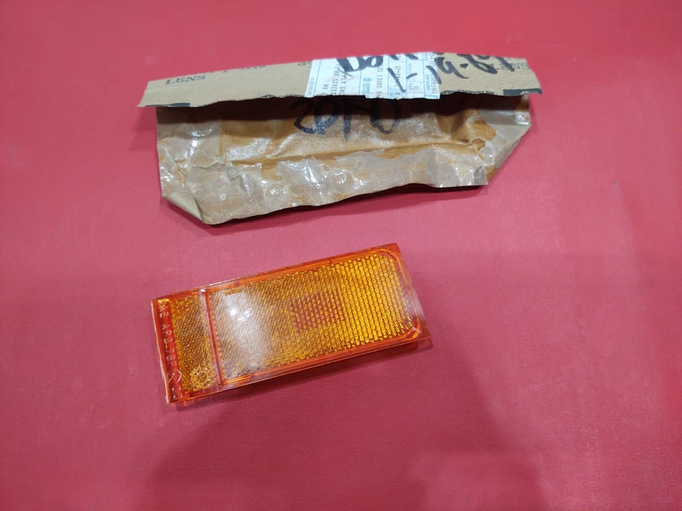 Nuevo de Lote Original Mopar 1977 77 1978 78 79 Chrysler Imperial LeBaron Lente Marcador Lado Izquierdo Foto 2 de 4