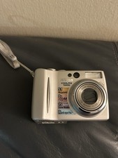 5.1MP Nikon Digital Camera COOLPIX 5200 UNTESTED No Cords Sold As Is