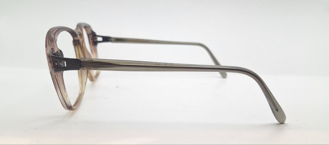 Vintage Victory Deville Gray Translucent Pilot Su… - image 5