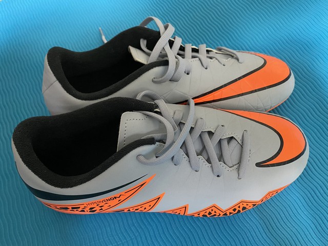 nike youth hypervenom 2