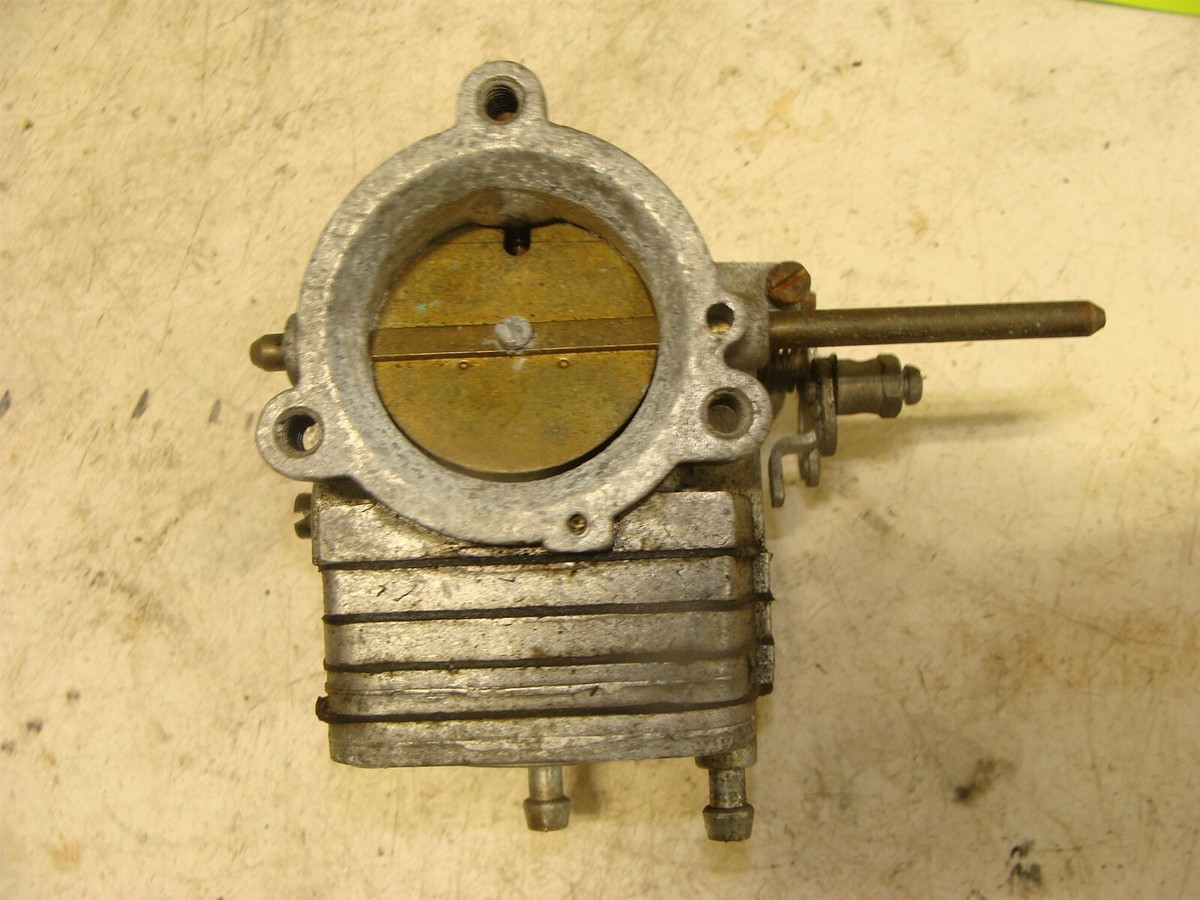 74 Chaparral THUNDERBIRD 440 432 oem original WALBRO carb