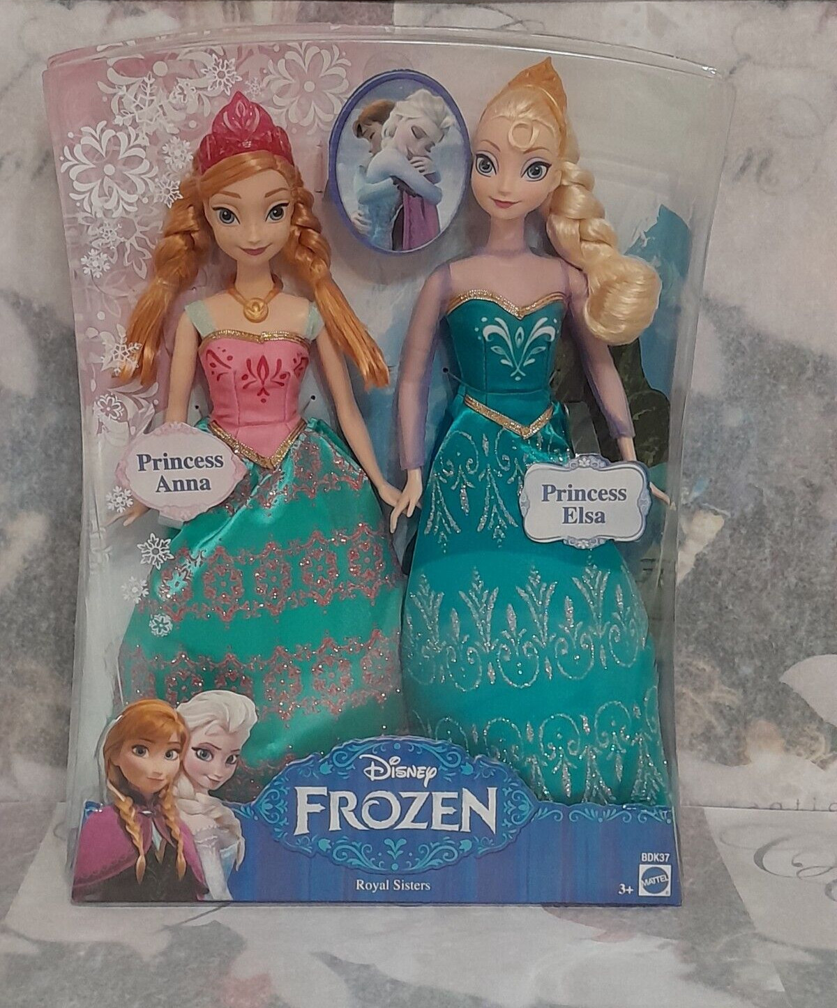 Poupée d'Collection Reine Des Neiges 2013 Mattel BDK37 aux détails soignés