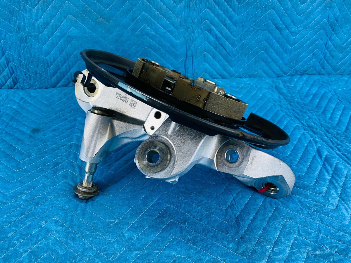 Lexus LS460 Rear Knuckle w/ Shield & Parking Brake Shoes Passenger