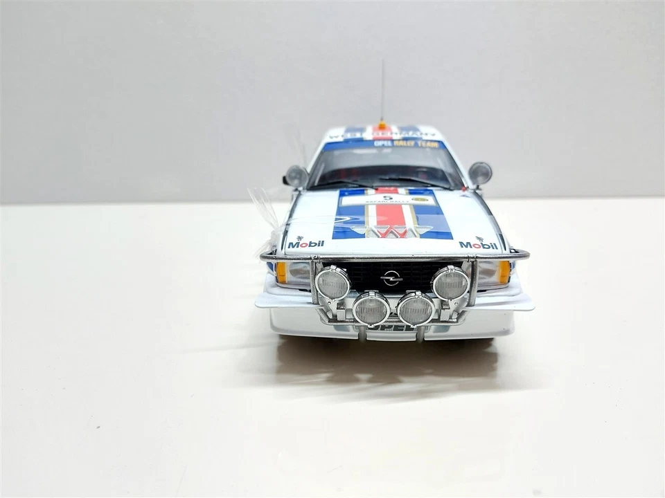 Opel Ascona 400 Rothmans Rally Safari 1982 #5 Rohrl - 1/18 Sunstar - Immagine 2 di 4