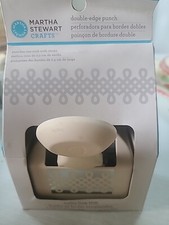 Martha Stewart Crafts Double Edge Punch Trellis Loop Trim Scrapbooking Paper