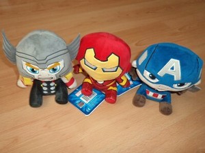 peluches de los vengadores